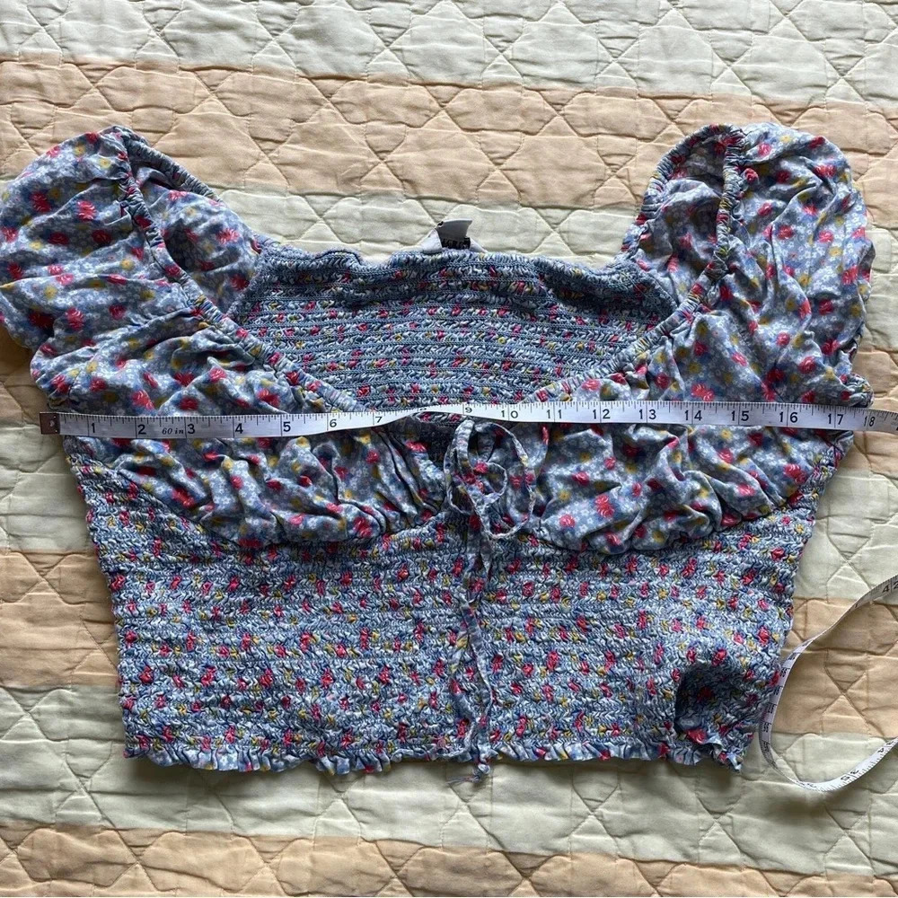 American Eagle Smocked Floral Crop Top- Size L - Picture 9 of 11